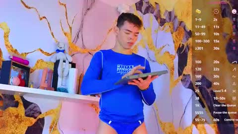 Nijinsky online show from 09-10-25, 10:37