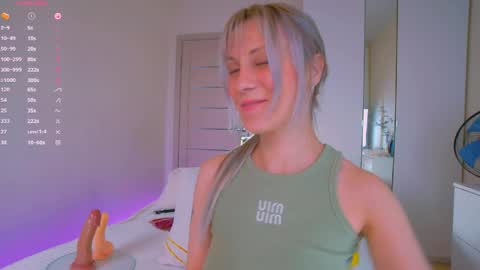 Snapshot of nika_bloom chatting on 05-13-26, 07:50 Nika Bloom online show from 05-13-26, 07:50