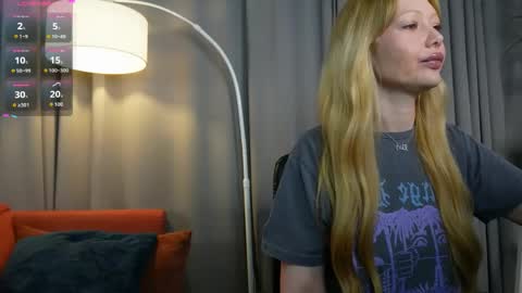 Snapshot of nika_dream_ chatting on 05-30-26, 09:01 LIana online show from 05-30-26, 09:01