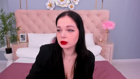 Snapshot of nikaflowers chatting on 01-20-25, 06:31 Nika online show from 01-20-25, 06:31