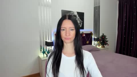 NikaLewis online show from 12-22-25, 10:34