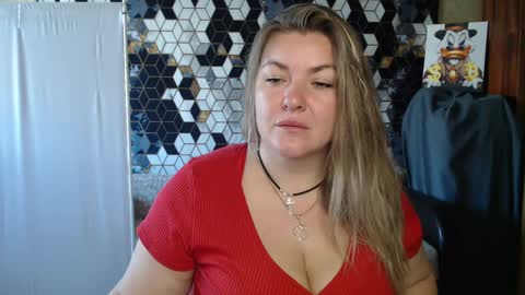 Snapshot of nikaskylink chatting on 05-05-26, 05:04 Nika online show from 05-05-26, 05:04