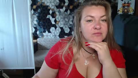Snapshot of nikaskylink chatting on 05-26-26, 04:52 Nika online show from 05-26-26, 04:52