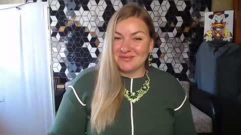 Snapshot of nikaskylink chatting on 05-27-26, 05:15 Nika online show from 05-27-26, 05:15