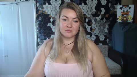 Snapshot of nikaskylink chatting on 06-05-26, 06:20 Nika online show from 06-05-26, 06:20