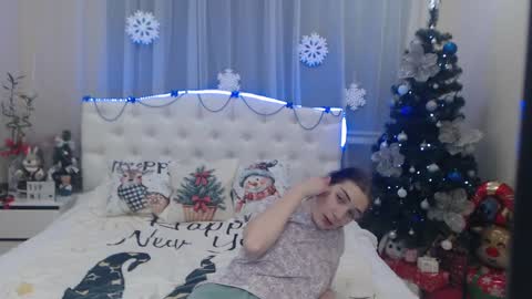Snapshot of nikastarkk chatting on 12-11-24, 10:27 nikastarkk online show from 12-11-24, 10:27