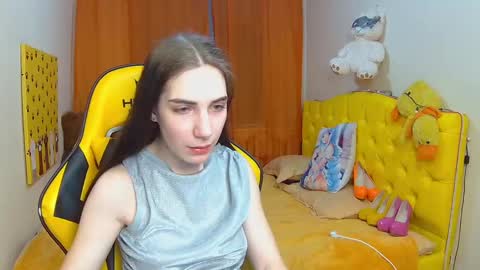Snapshot of nikastarkk chatting on 02-05-25, 11:39 nikastarkk online show from 02-05-25, 11:39