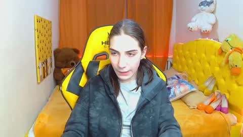 Snapshot of nikastarkk chatting on 02-11-25, 01:31 nikastarkk online show from 02-11-25, 01:31