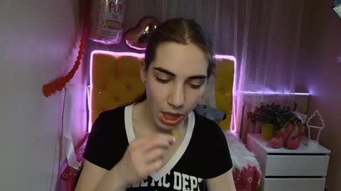 Snapshot of nikastarkk chatting on 03-08-25, 07:09 nikastarkk online show from 03-08-25, 07:09