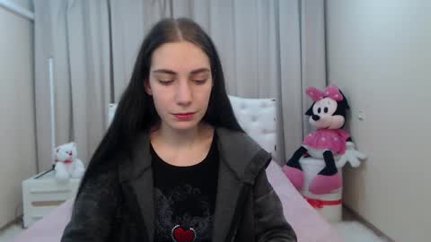 nikastarkk online show from 02-15-26, 07:32