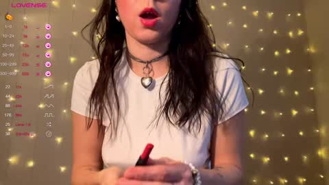 Snapshot of nikavenus chatting on 01-09-25, 10:20 Nika online show from 01-09-25, 10:20