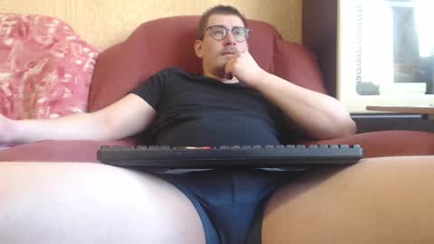 meineliebhe797 online show from 02-17-25, 08:19