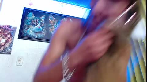 Snapshot of niki_1998 chatting on 02-17-25, 10:47 Natalia online show from 02-17-25, 10:47