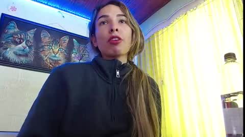 Snapshot of niki_1998 chatting on 03-05-25, 03:51 Natalia online show from 03-05-25, 03:51