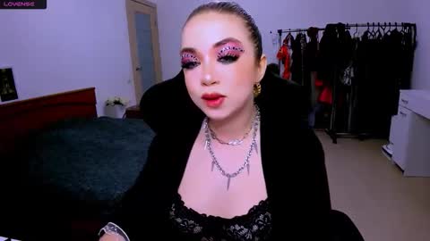 nikigoddesss online show from 04-05-26, 01:36