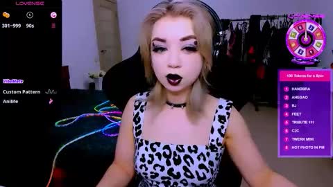 nikigoddesss online show from 04-16-26, 02:56