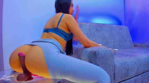 Snapshot of nikii_white chatting on 11-16-25, 05:02 nikii_white online show from 11-16-25, 05:02