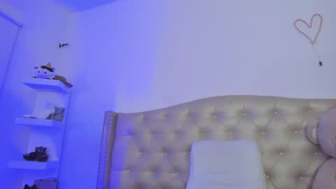 Snapshot of nikiibrooks chatting on 02-18-25, 03:21 Niikii online show from 02-18-25, 03:21