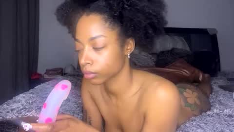 nikitalove104 online show from 12-15-25, 11:31