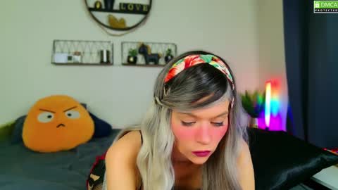 Kitty Chatte online show from 12-15-24, 08:36