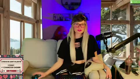 Snapshot of nikki_goldberg chatting on 03-01-26, 11:34 Kitty Chatte online show from 03-01-26, 11:34