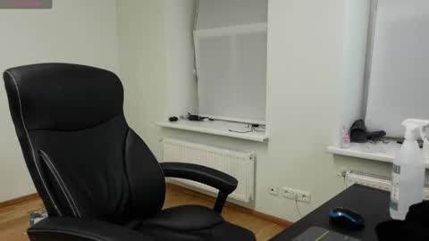 nikki online show from 04-12-26, 07:41