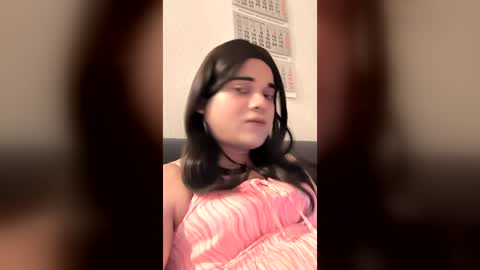 Snapshot of nikki_shecd chatting on 06-11-26, 08:07 nikki_shecd online show from 06-11-26, 08:07