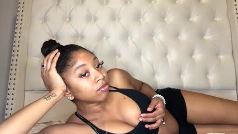NikkiB online show from 02-26-25, 04:47