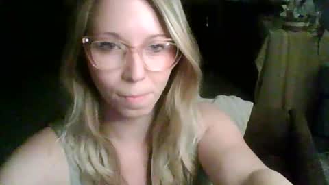 nikkib653466 online show from 03-27-26, 11:59