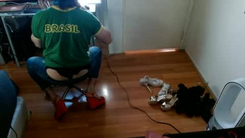 nikkigamer online show from 07-07-26, 10:14