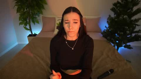 Snapshot of nikkigoldx chatting on 01-07-26, 03:25 Nikki online show from 01-07-26, 03:25