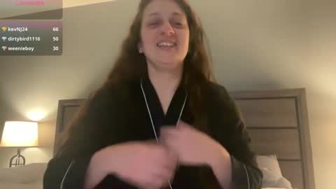 Snapshot of nikkisnow1 chatting on 11-22-25, 04:00 nikkisnow1 online show from 11-22-25, 04:00