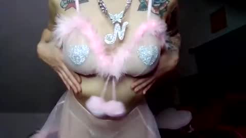 Snapshot of nikkixdiamonds27 chatting on 12-05-25, 05:05 Nikki online show from 12-05-25, 05:05