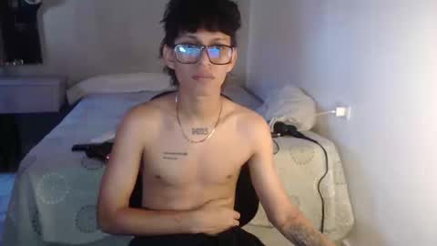 Snapshot of niklaus_wolf chatting on 09-10-25, 10:21 niklaus_wolf online show from 09-10-25, 10:21