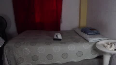 Snapshot of niklaus_wolf chatting on 11-22-25, 06:40 niklaus_wolf online show from 11-22-25, 06:40