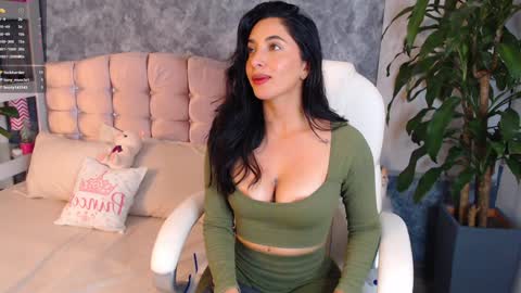 Snapshot of niko_robin chatting on 02-04-25, 01:23 Niko Robin online show from 02-04-25, 01:23