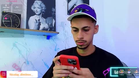 Snapshot of nikolay_dimitrov chatting on 10-22-25, 04:13 online show from 10-22-25, 04:13