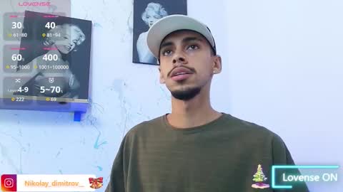 Snapshot of nikolay_dimitrov chatting on 12-05-25, 07:06 online show from 12-05-25, 07:06