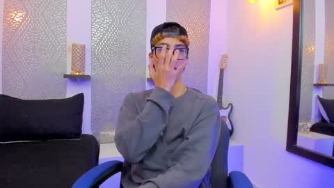    online show from 01-03-25, 07:06