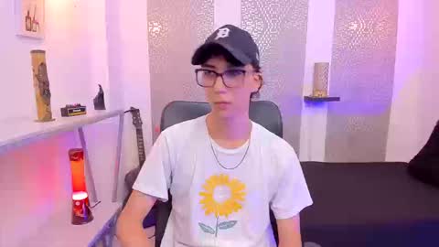    online show from 09-25-25, 04:16