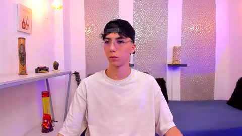    online show from 11-04-25, 04:11