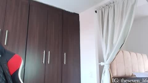 Snapshot of nikolaylisin chatting on 02-12-26, 03:18 Niko online show from 02-12-26, 03:18