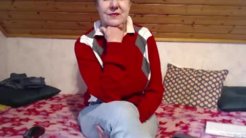 Snapshot of nikole111 chatting on 12-22-24, 12:05 Nikole1 online show from 12-22-24, 12:05