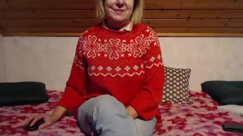 Snapshot of nikole111 chatting on 01-04-25, 02:14 Nikole1 online show from 01-04-25, 02:14