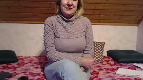 Snapshot of nikole111 chatting on 01-10-25, 10:28 Nikole1 online show from 01-10-25, 10:28