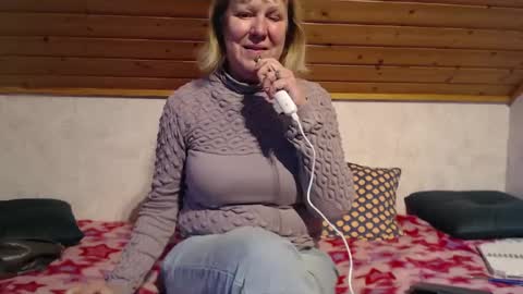 Snapshot of nikole111 chatting on 01-17-25, 10:11 Nikole1 online show from 01-17-25, 10:11