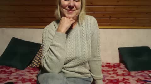 Snapshot of nikole111 chatting on 01-24-25, 04:17 Nikole1 online show from 01-24-25, 04:17