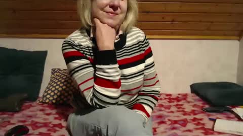 Snapshot of nikole111 chatting on 02-04-25, 05:12 Nikole1 online show from 02-04-25, 05:12