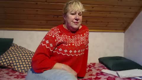 Snapshot of nikole111 chatting on 02-18-25, 03:10 Nikole1 online show from 02-18-25, 03:10