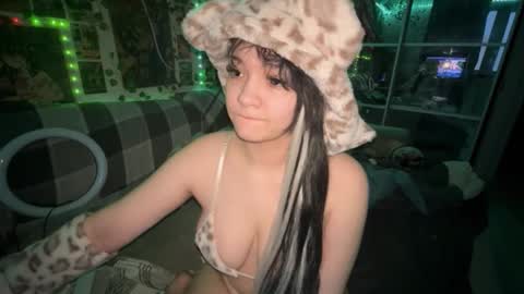 Snapshot of nikoli_naw chatting on 02-06-26, 01:54 nikoli_naw online show from 02-06-26, 01:54